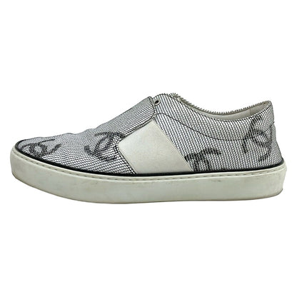 Chanel Sneakers 36 White Black Slip Ons CC Logo Leather