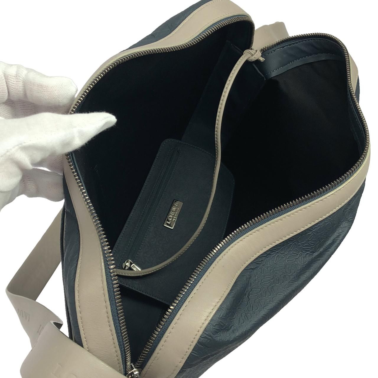 Loewe Vintage Shoulder — view 9