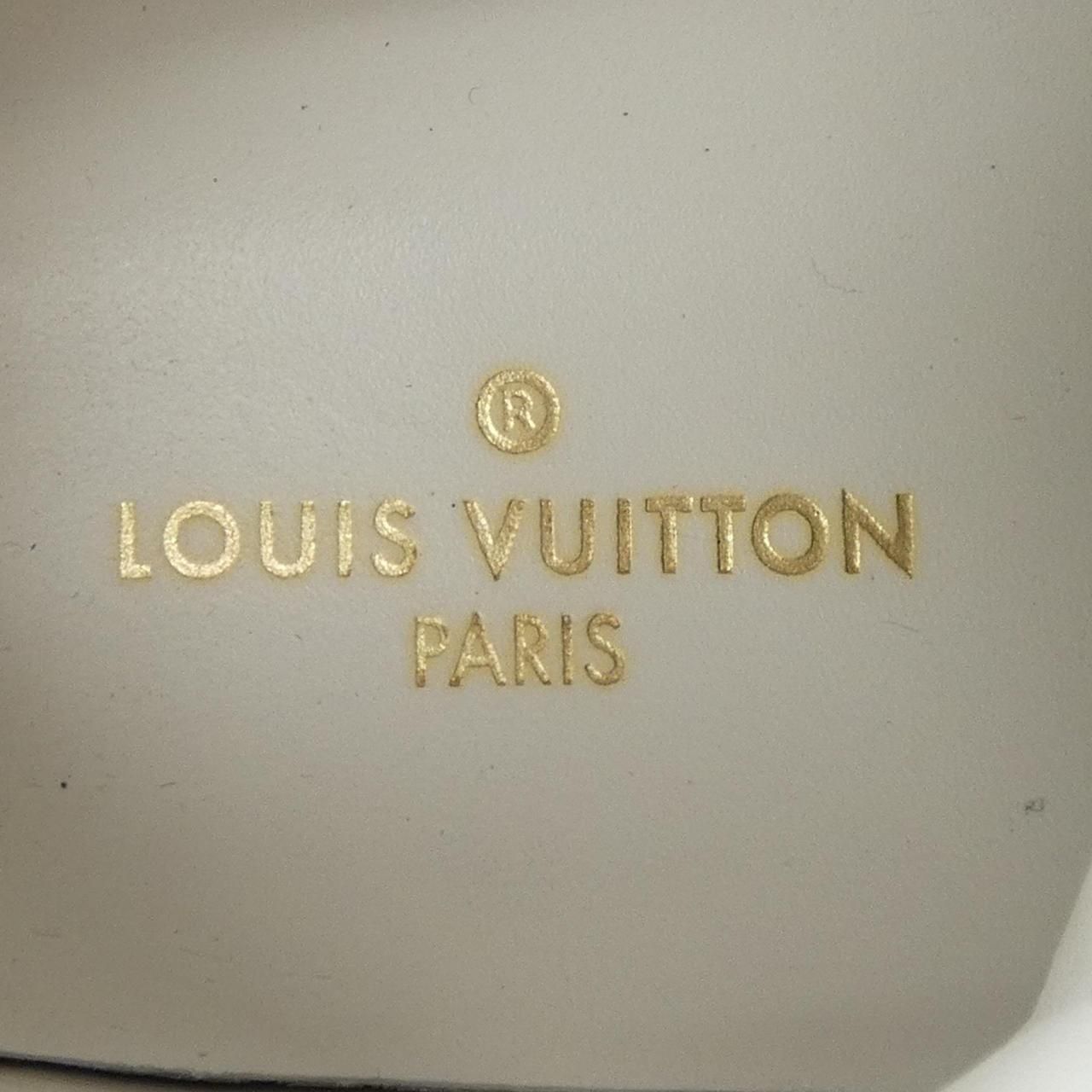 Louis Vuitton Stella Line Sneakers — view 6