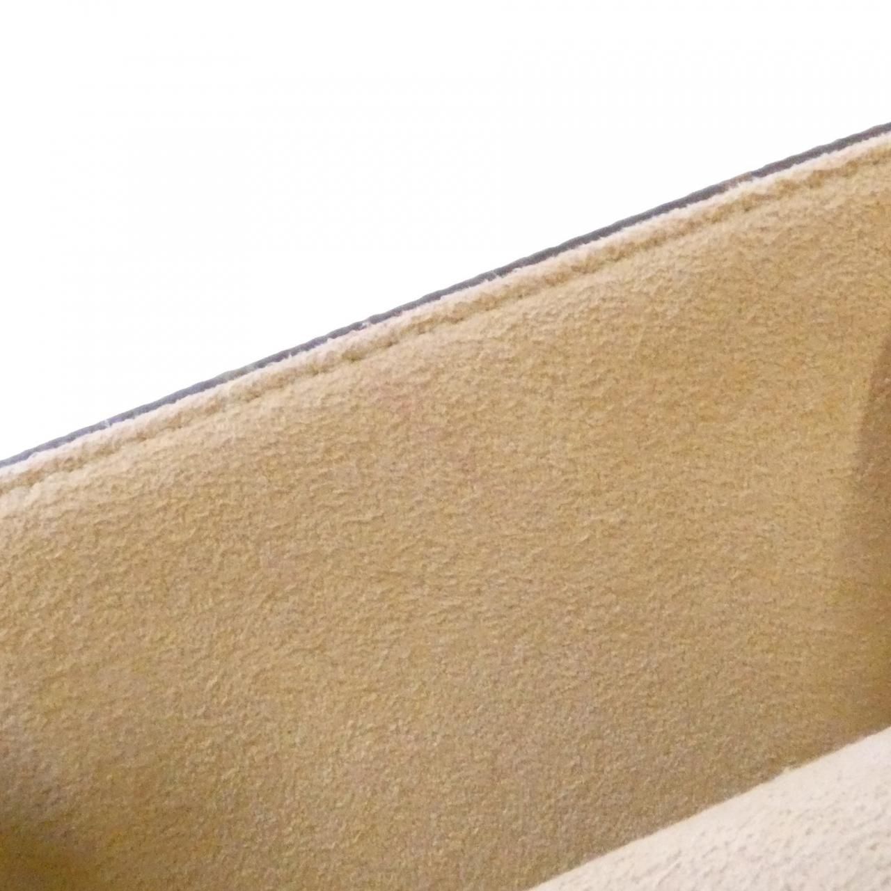 Louis Vuitton Monogram Pochette Florentine S Waist — view 9