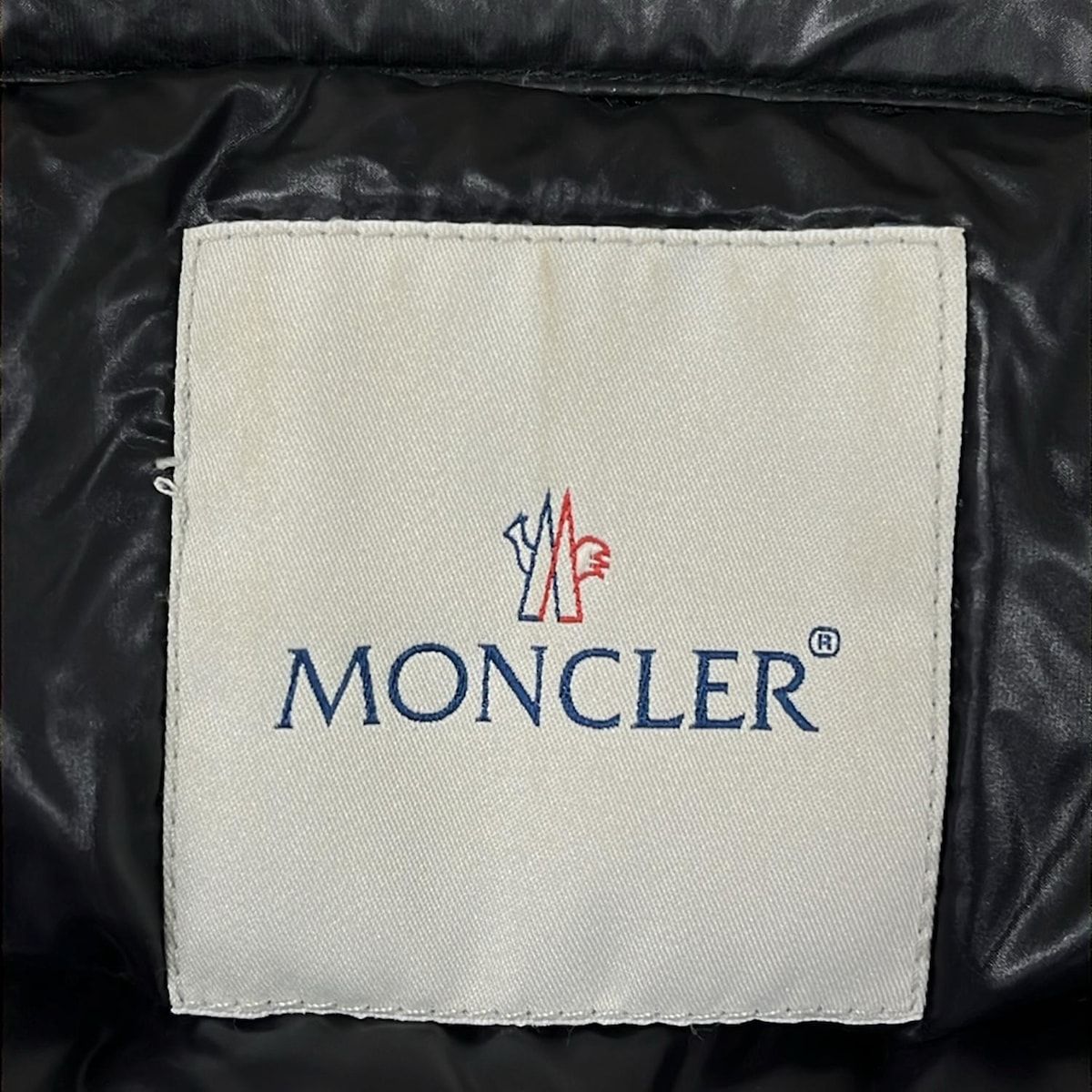 Moncler Down Coat 00 XS Suyen Dark Gray Long Sleeve Zip Up Winter — view 3