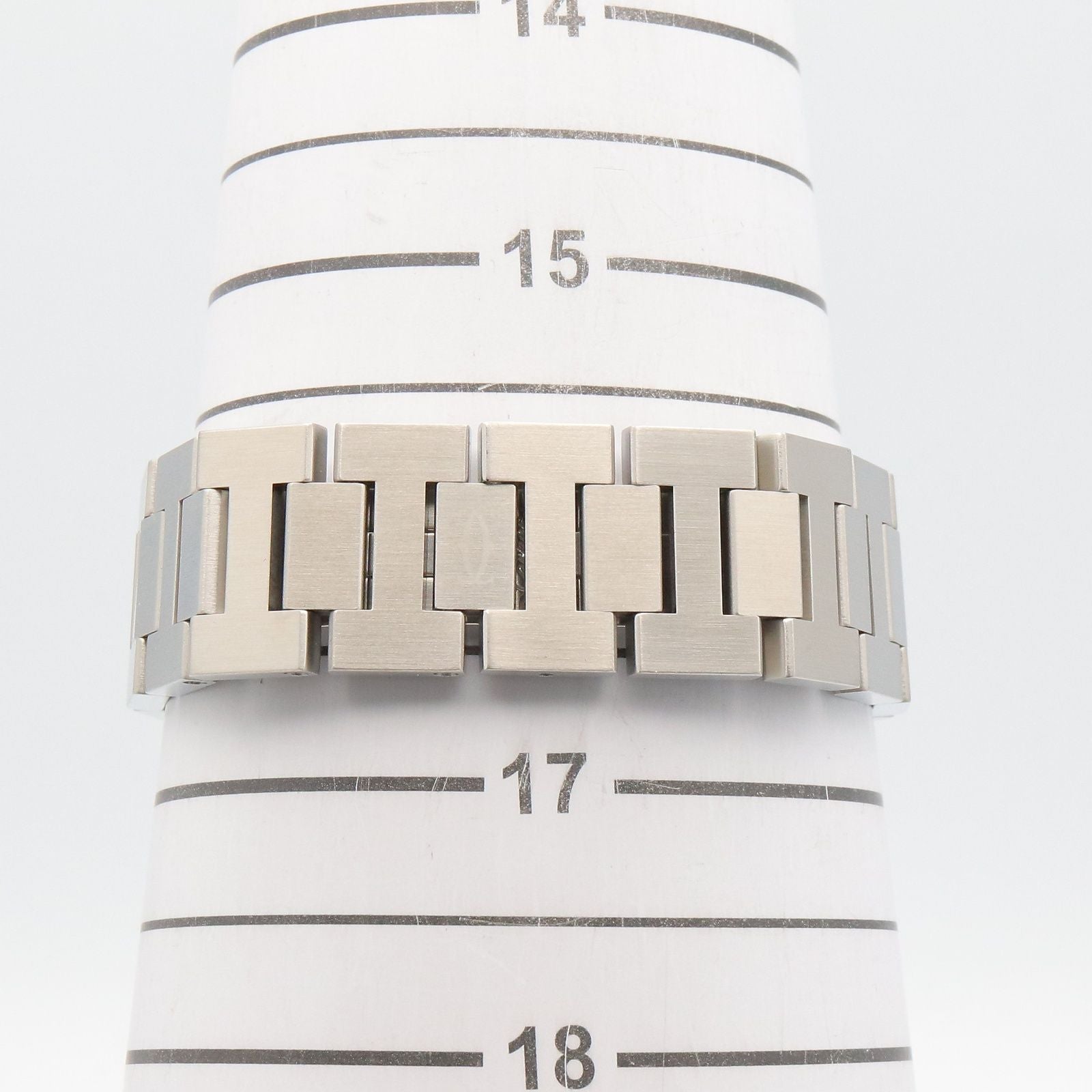 Cartier tee Watch Pasha C Chronograph Silver Stainless Steel is — view 7