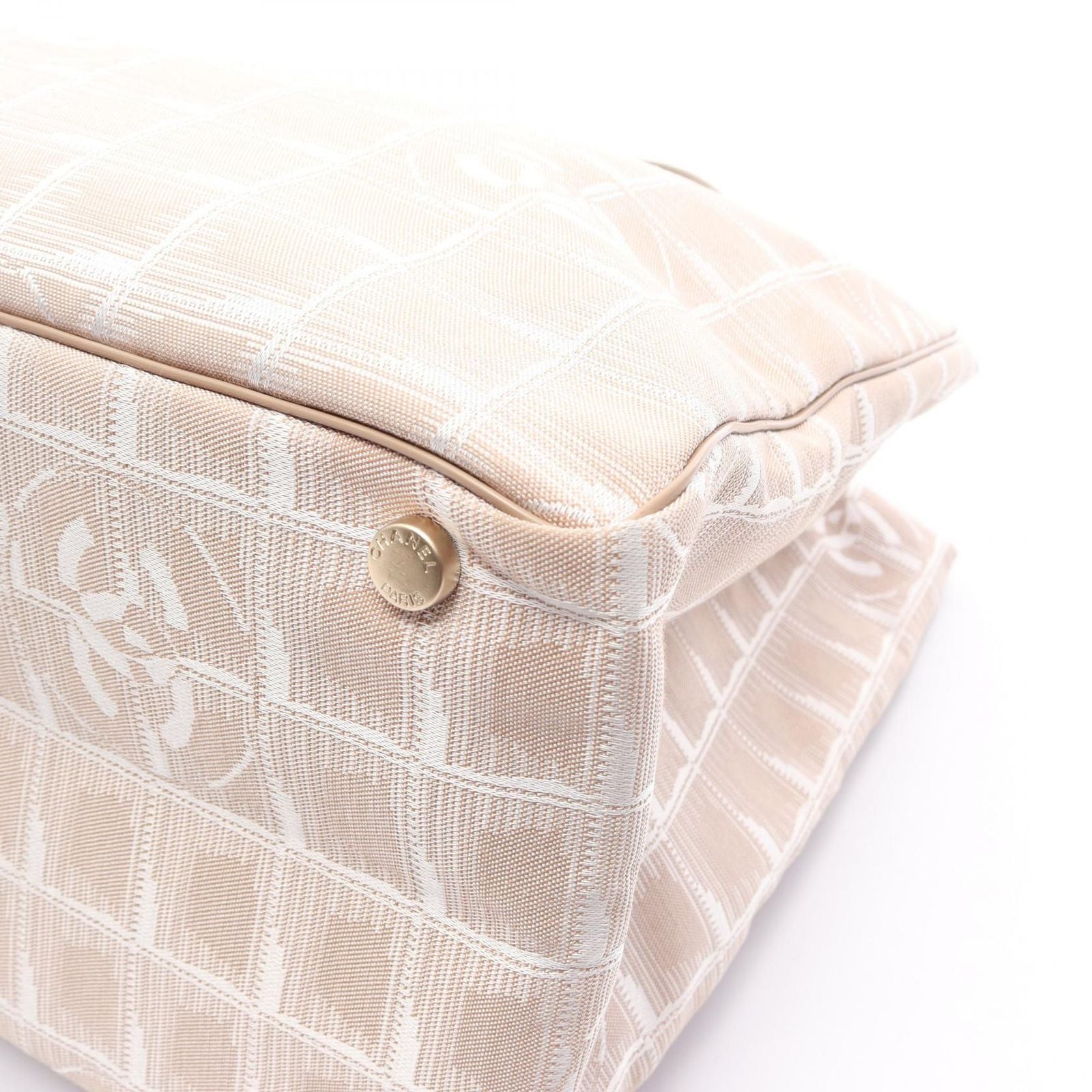 Chanel Tote New Travelline Beige Leather — view 6