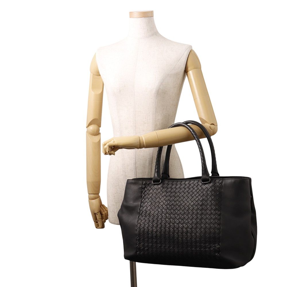 Bottega Veneta Tote Intrecciato Leather Black — view 4