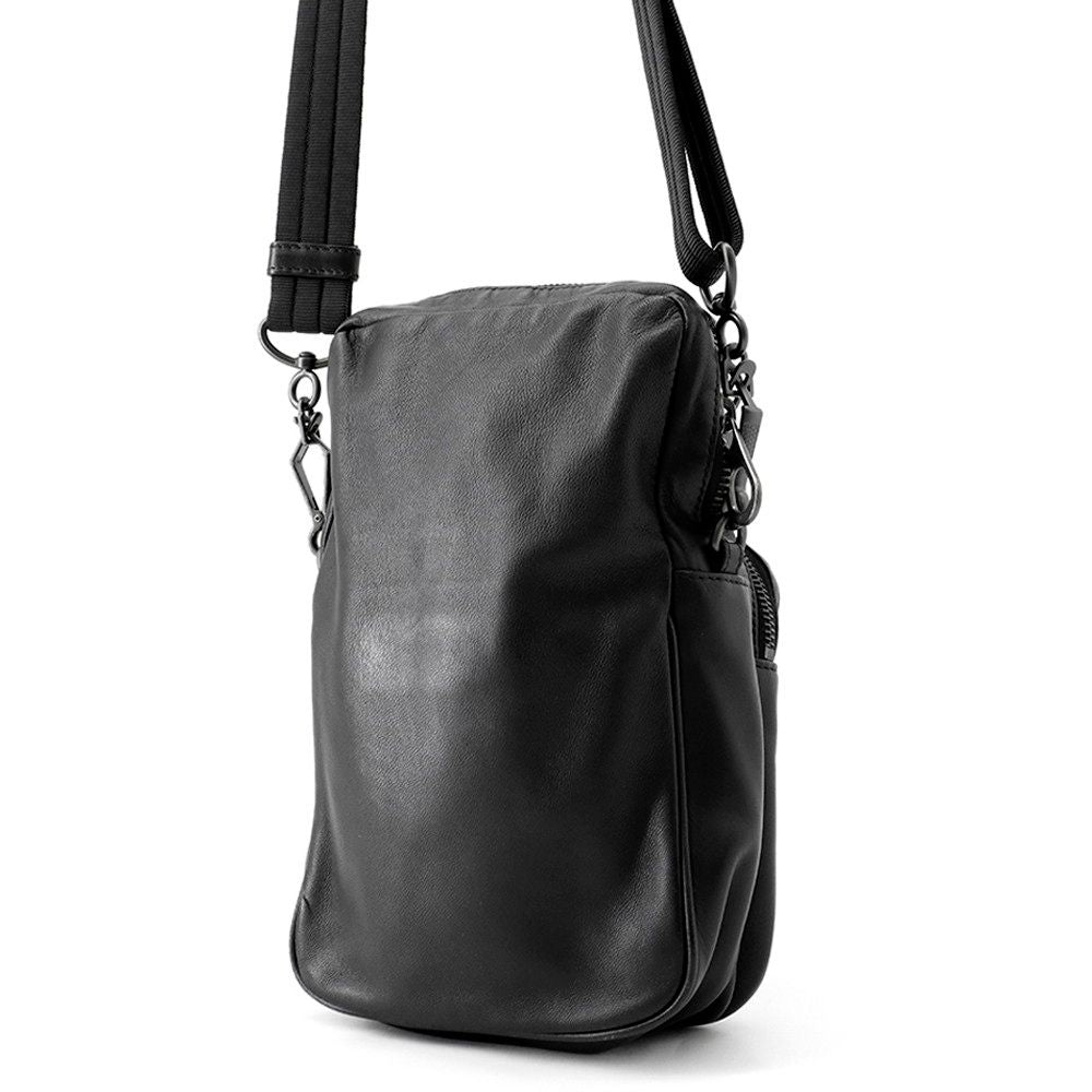 Bottega Veneta Shoulder Bag Intrecciato Leather Black — view 2