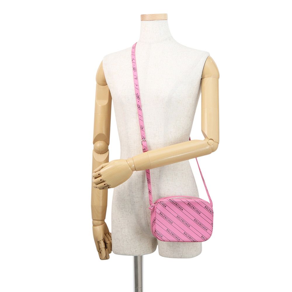 Balenciaga Shoulder Bag Everyday XS Logo Leather — view 4