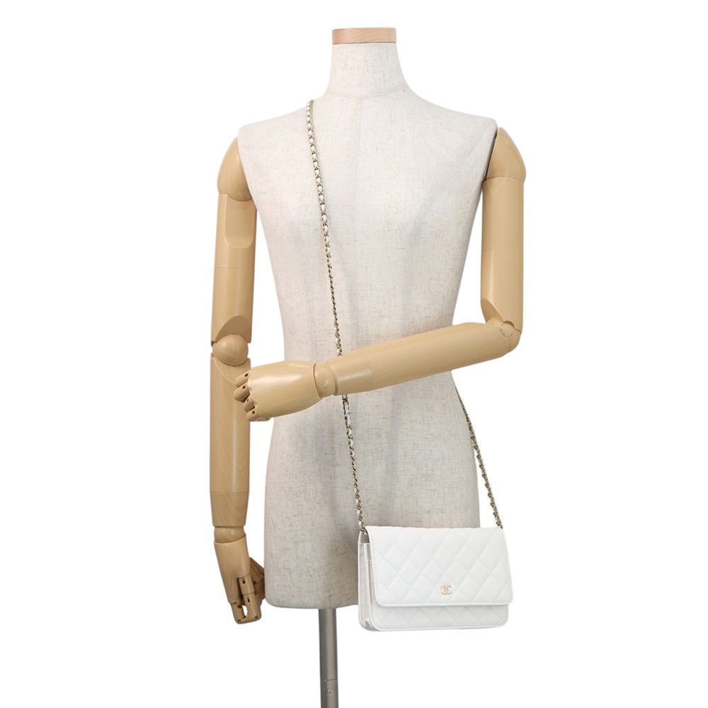 Chanel Chain Wallet Classic Quilted CC Logo Caviar Leather White — view 4