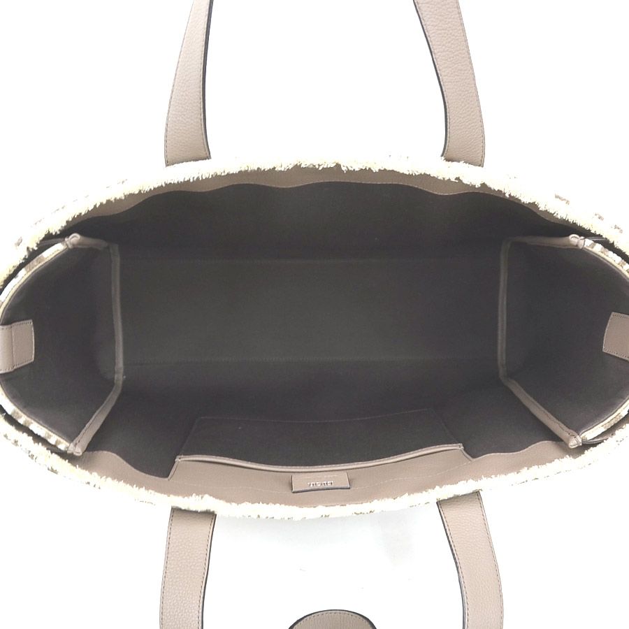 Dior Handbag House — view 5