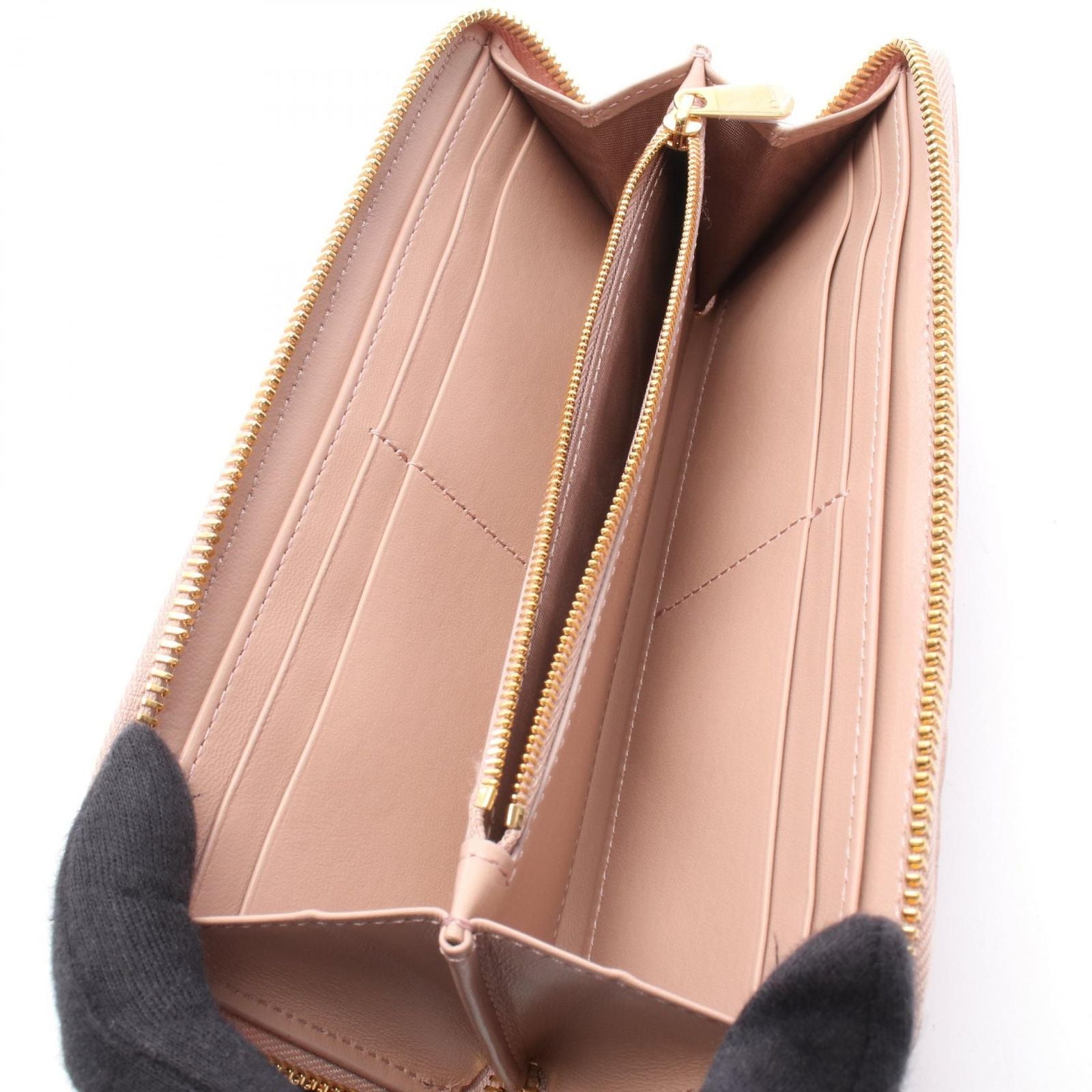 Dior Dio Roundlong Wallet Miss Caro Voyageur Heart Cannage Pink Lambskin — view 3