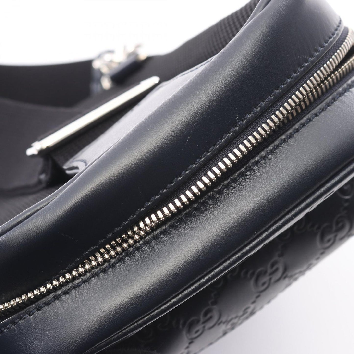Gucci Waist Bag Guccissima Navy Leather — view 5