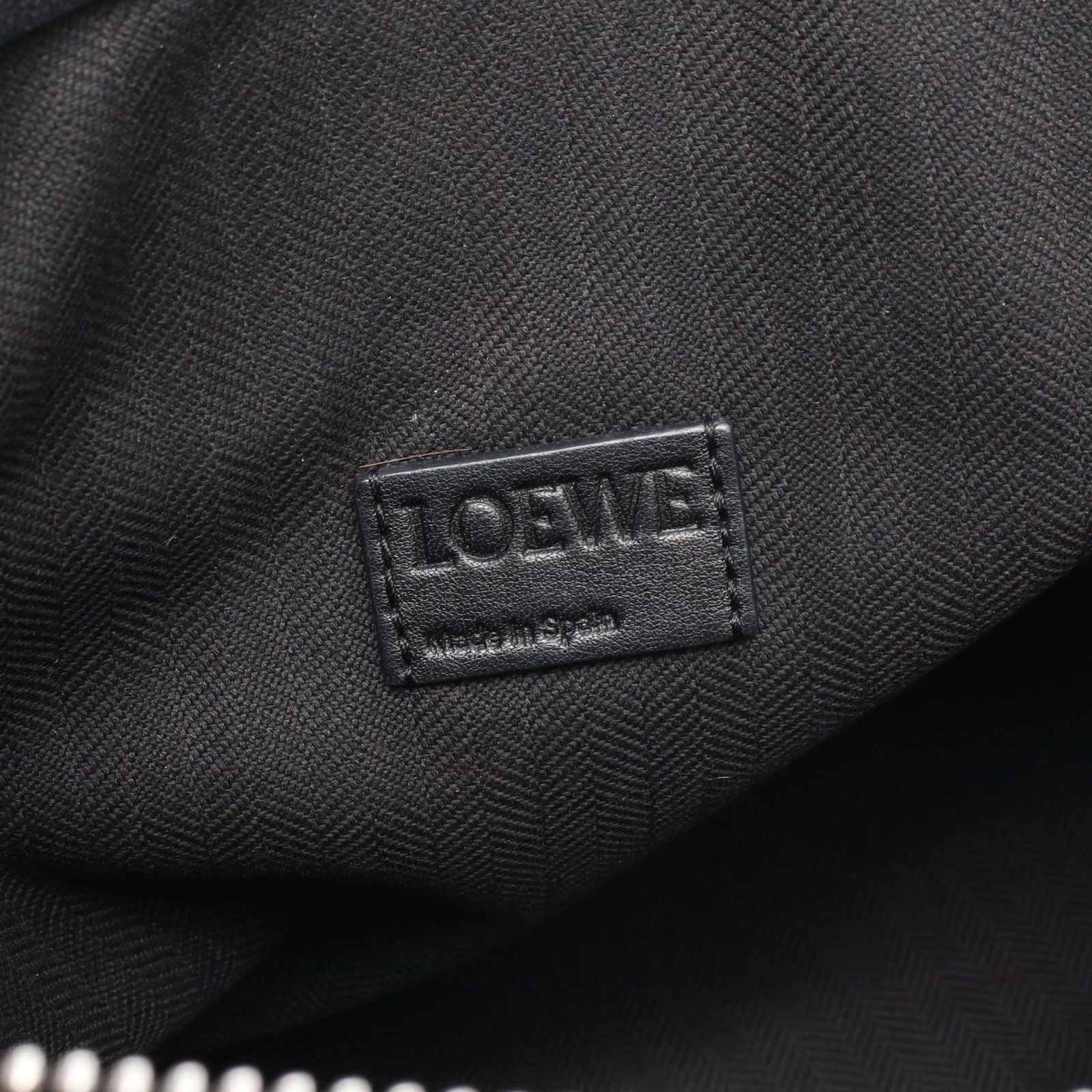 Loewe Shoulder Bag T Messenger Black Leather — view 4