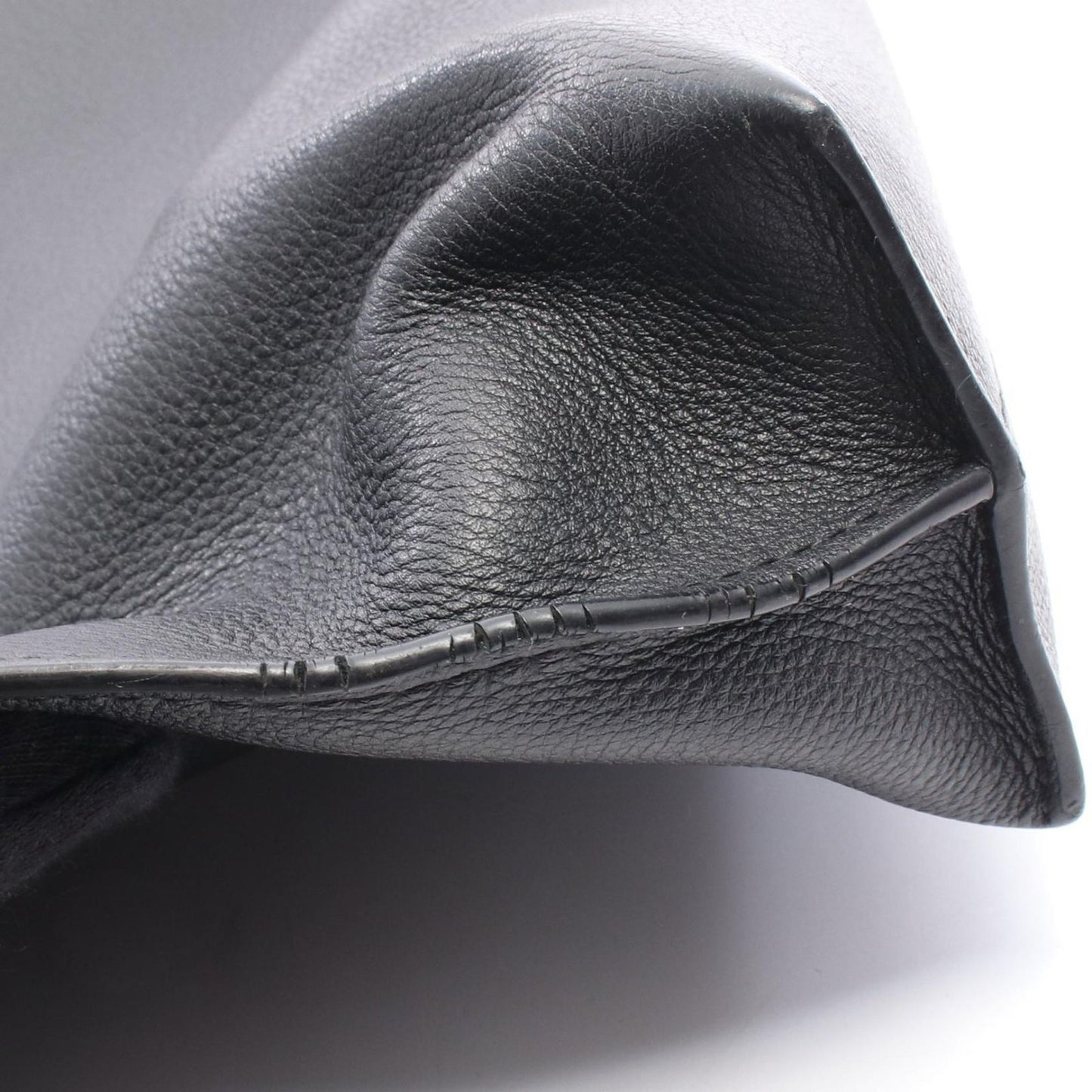 Loewe Shoulder Bag T Messenger Black Leather — view 9