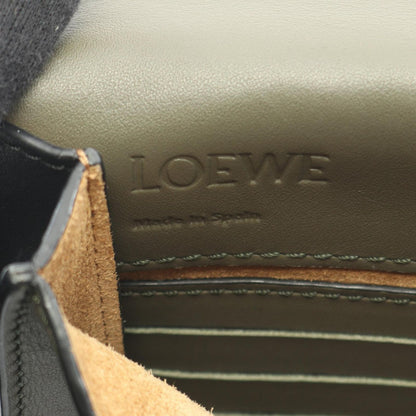 Loewe Shoulder Bag Gusset Flat Khaki Leather — view 4