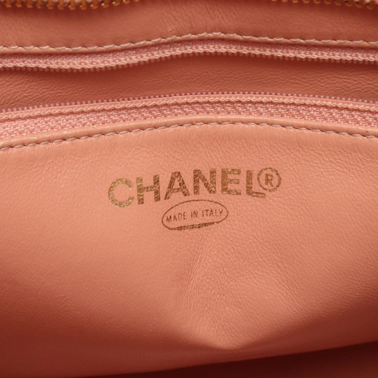 Chanel Tote Medallion ralpink Caviar Leather — view 4