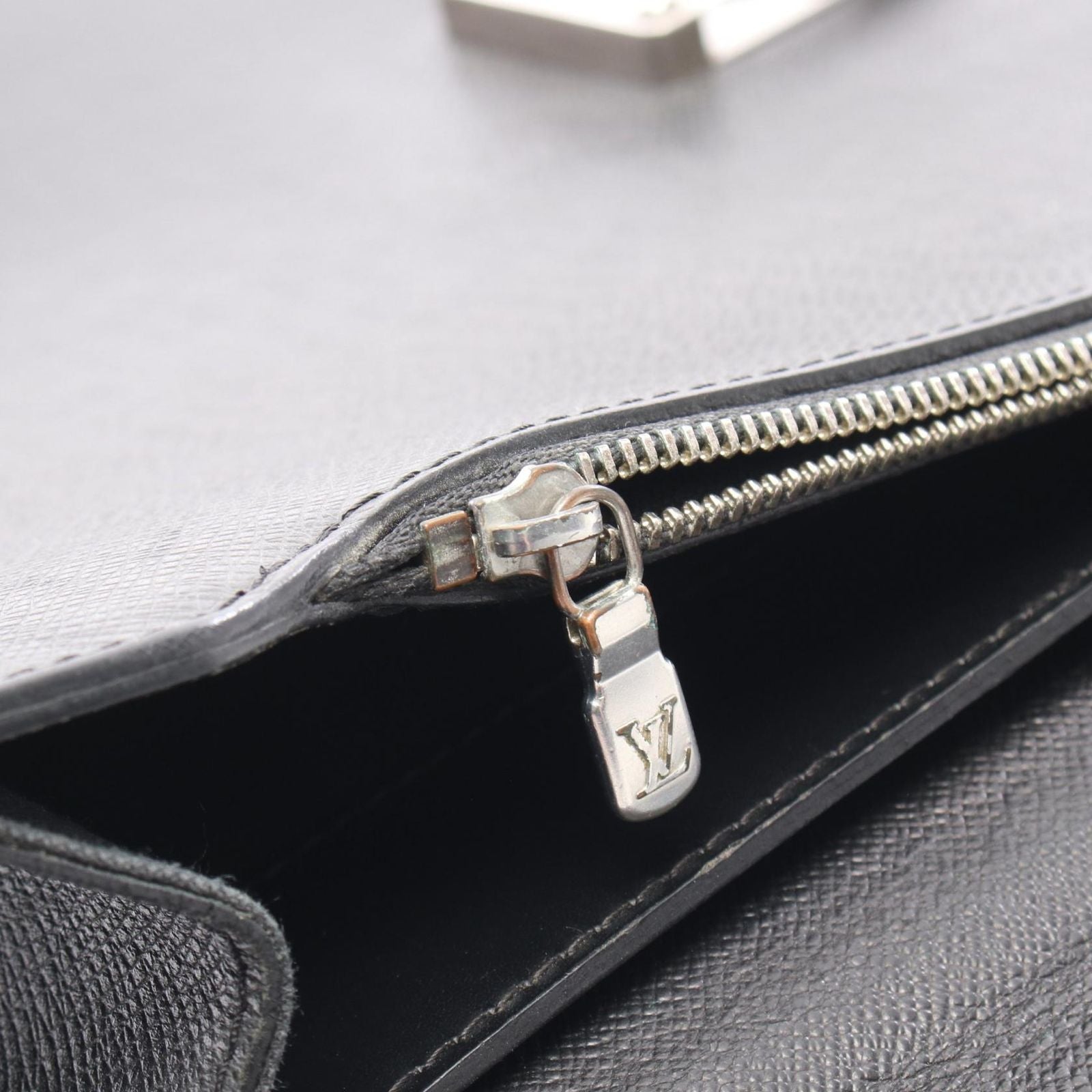 Louis Vuitton Business Bag Ardoise Leather — view 7