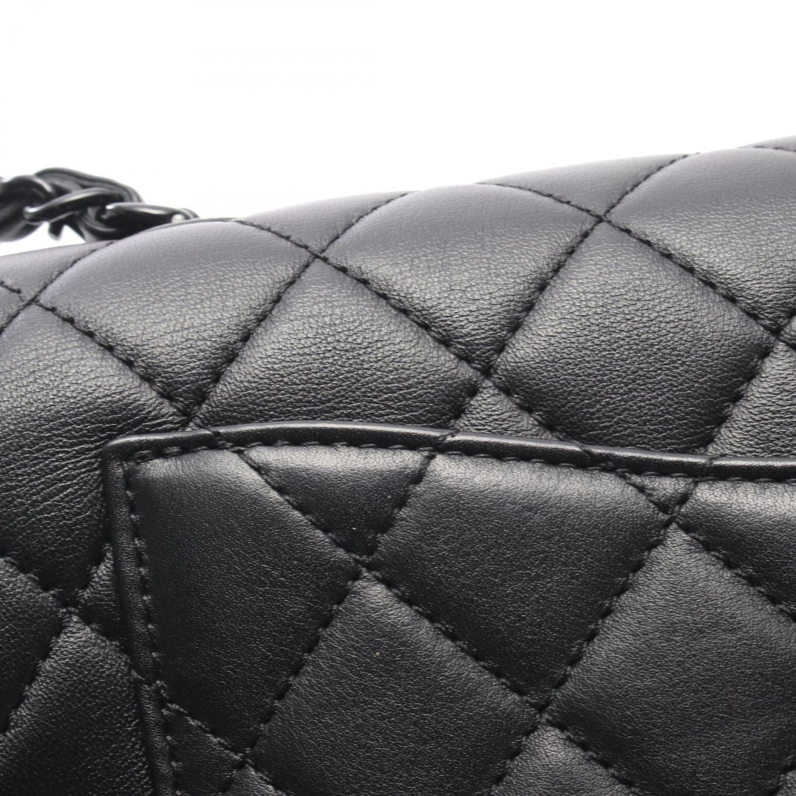 Chanel Shoulder Bag Quilted Black Leather Chain — view 8