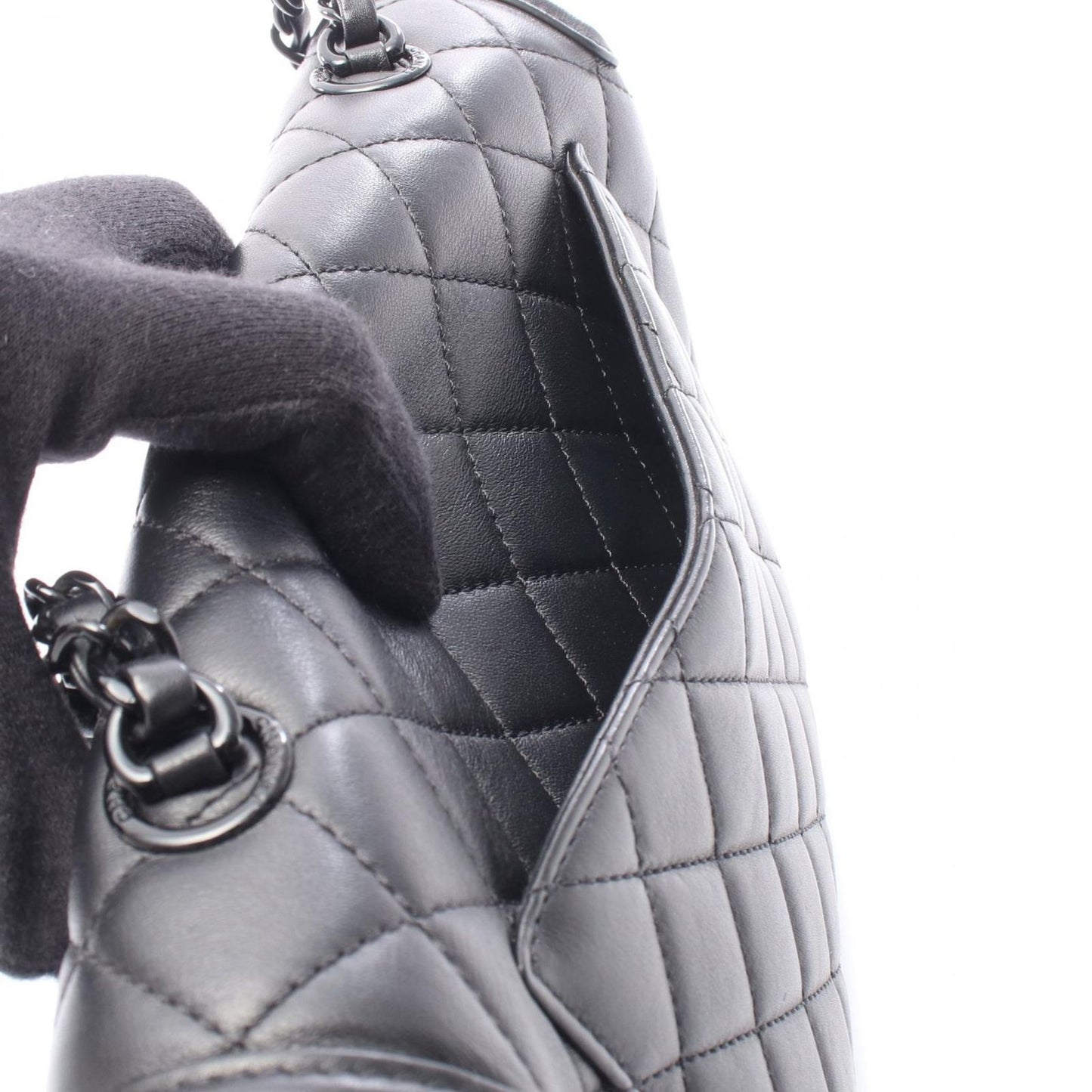 Chanel Shoulder Bag Quilted Black Leather Chain — view 6
