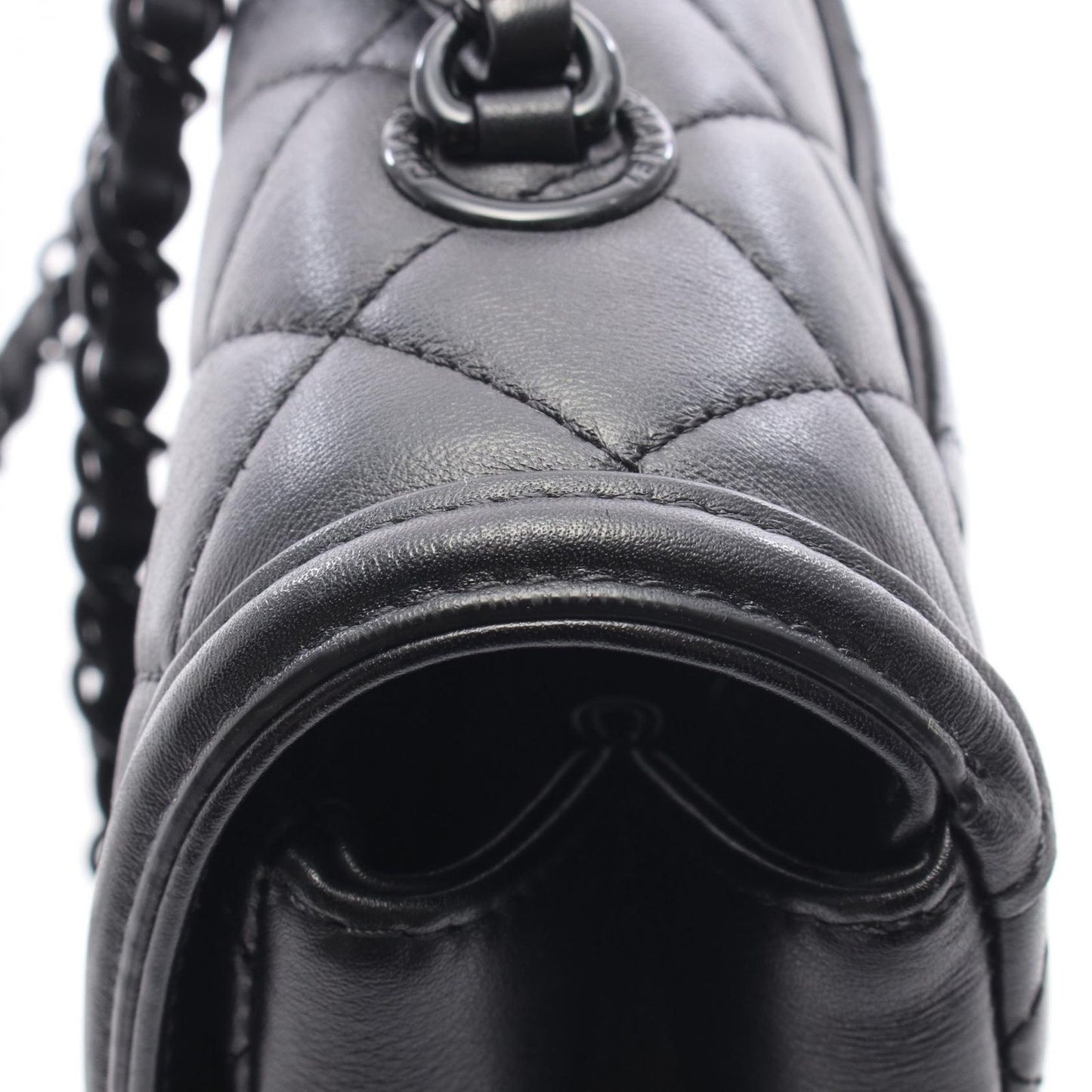 Chanel Shoulder Bag Quilted Black Leather Chain — view 9