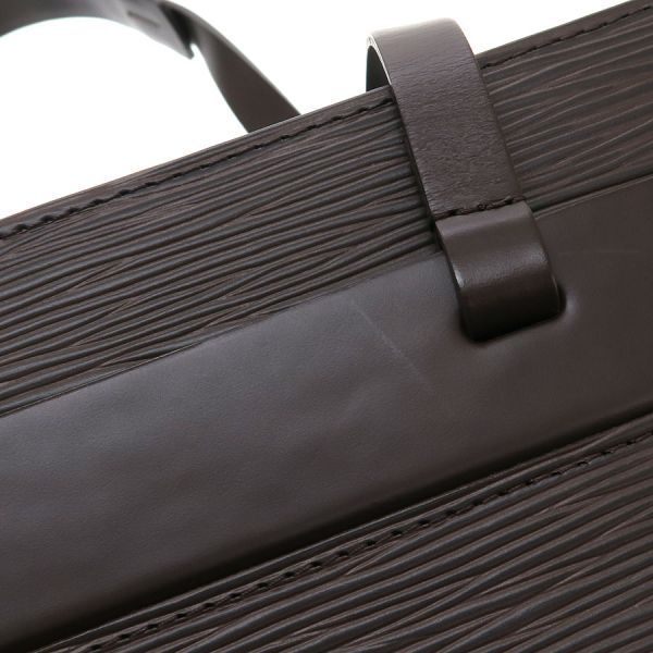 Louis Vuitton Epi Croisette PM Messenger — view 8