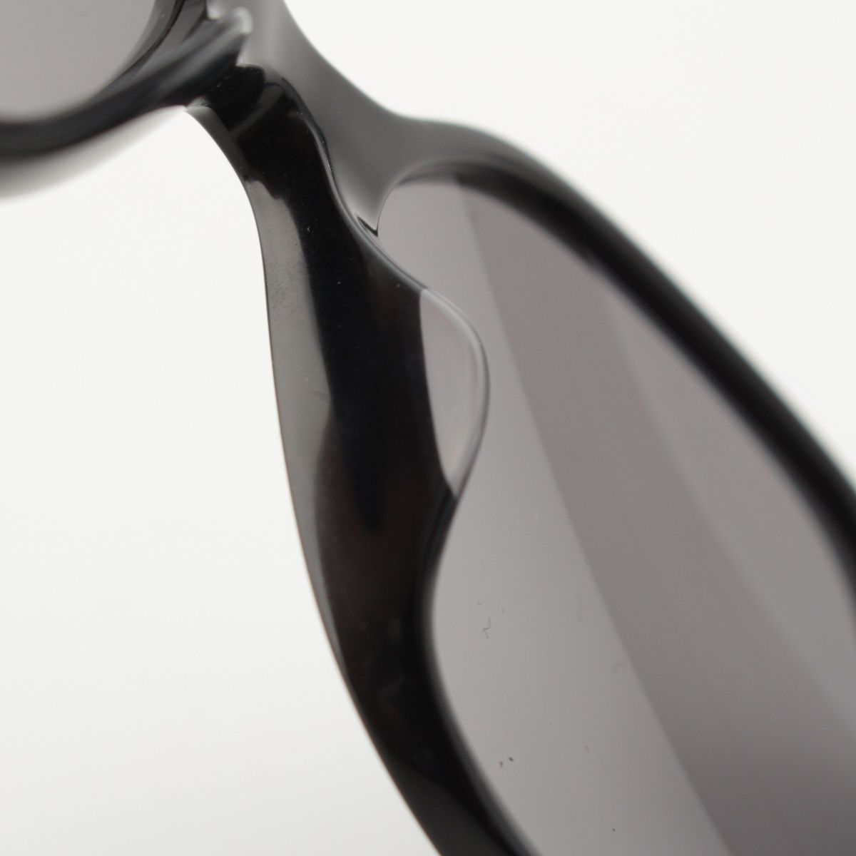 Chanel Polarized Side Chain Motif Sunglasses Eyewear Black — view 8