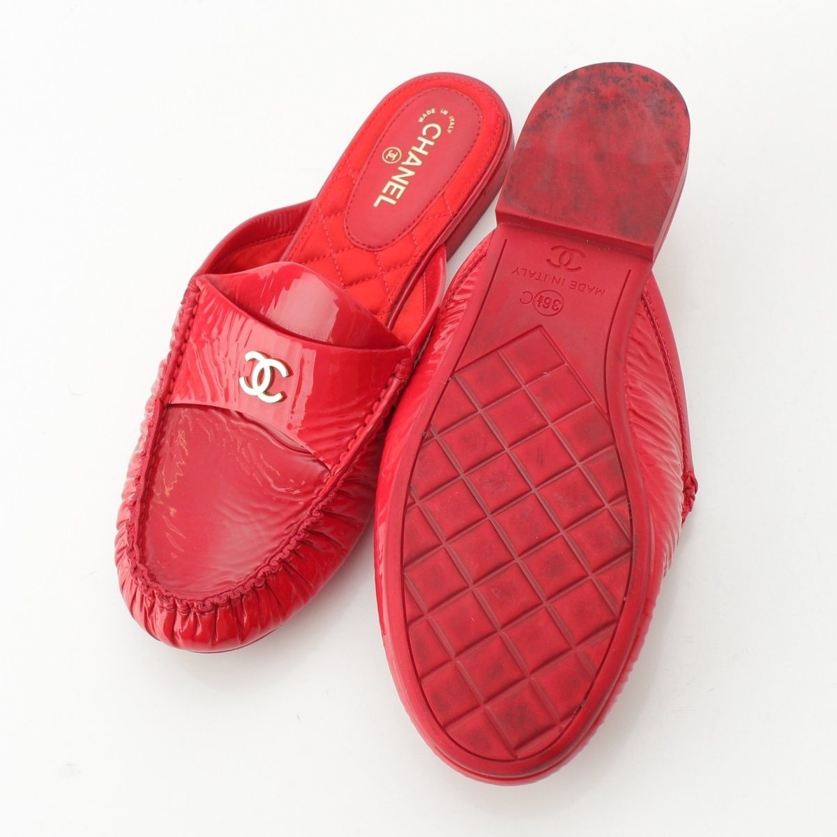 Chanel 18c Patent CC Logo Sandals Red — view 5
