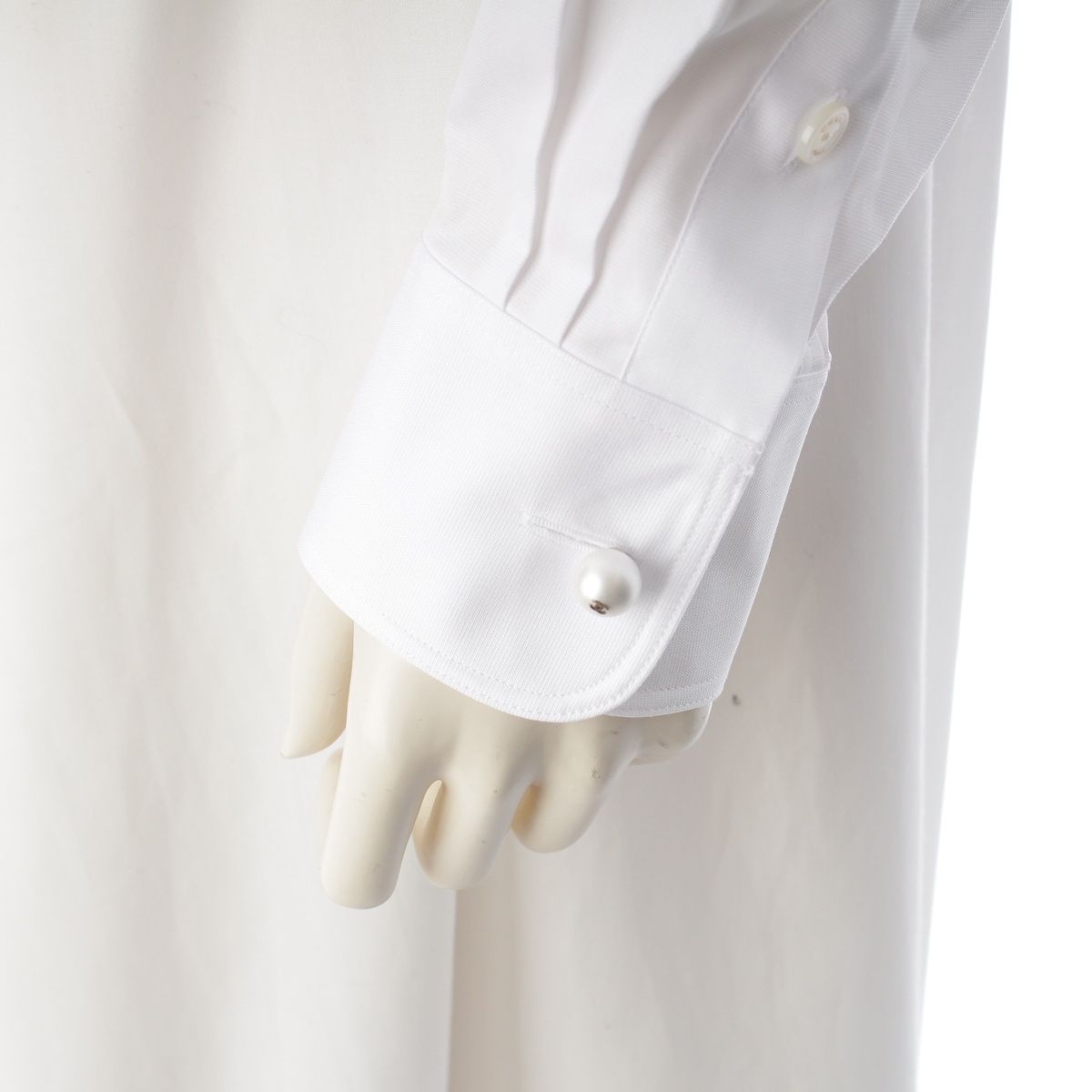 Chanel Charvet Cotton Poplin Long Sleeve Chain Pearl Cropped Shirt Blouse White — view 7