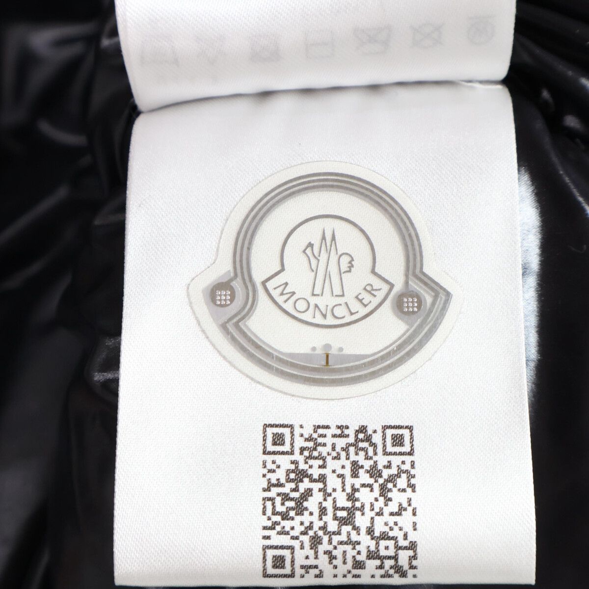 Moncler Montcla Down Jacket — view 8