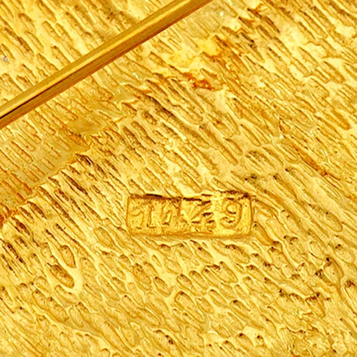 Chanel Brooch Vintage Quilted Diamond Gold Plated — view 5
