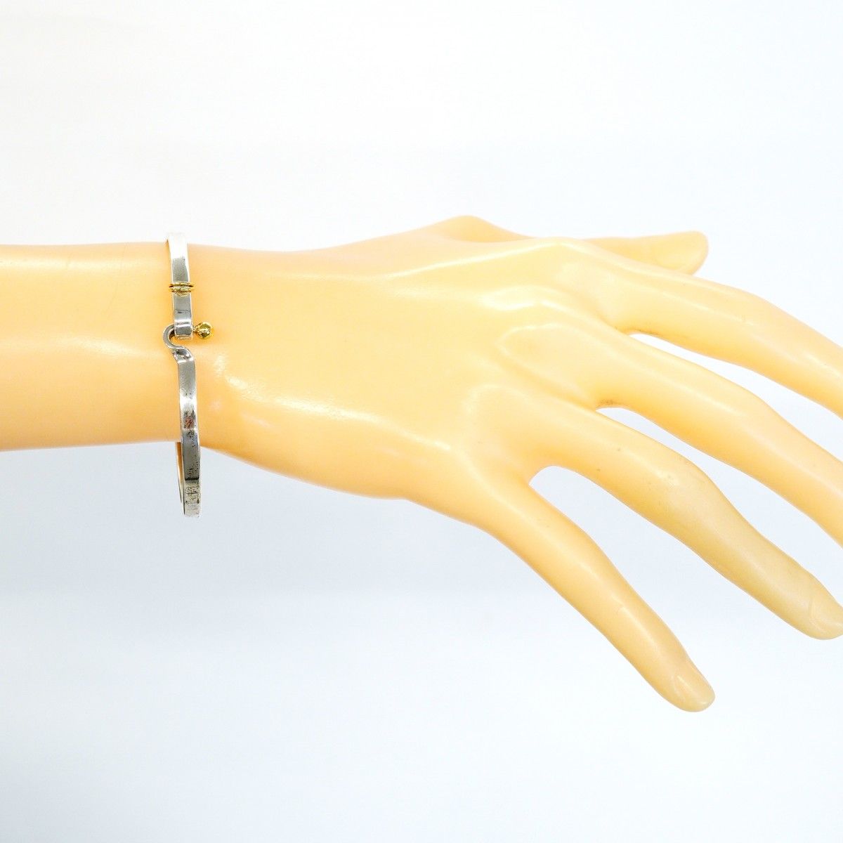 Tiffany & Co Bangle Hook Eye 18k Yellow Gold 925 Sterling Silver Bracelet — view 6