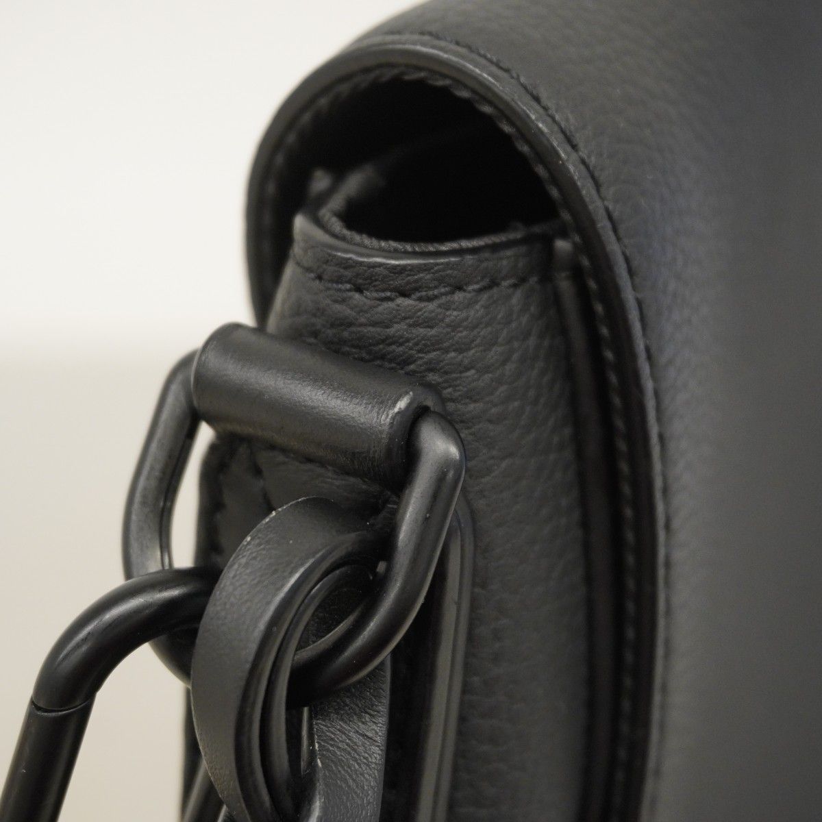 Louis Vuitton Shoulder Bag LV Aerogram Take Off Messenger Noir — view 6