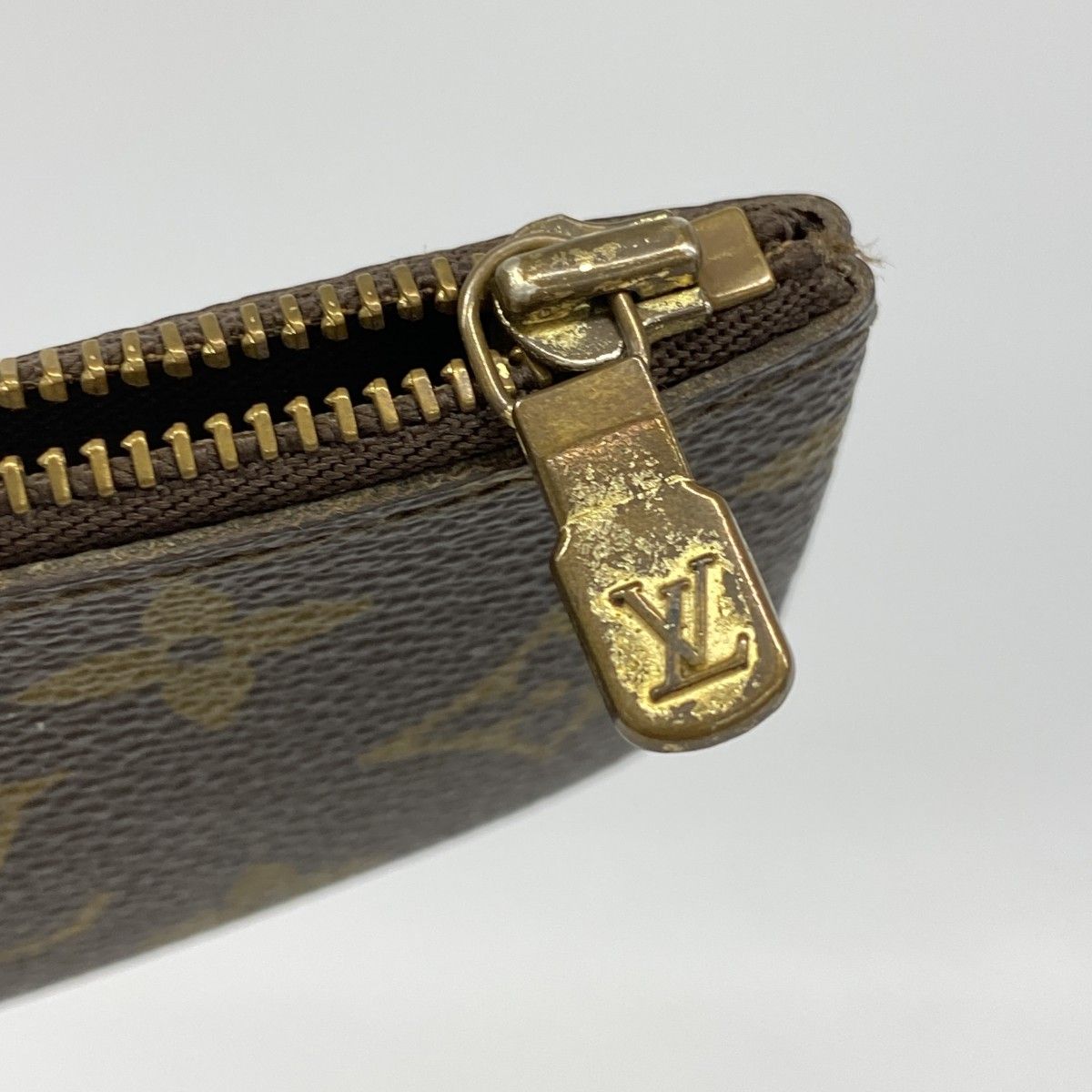 Louis Vuitton Coin Case Monogram Pochette Cles Brown — view 8