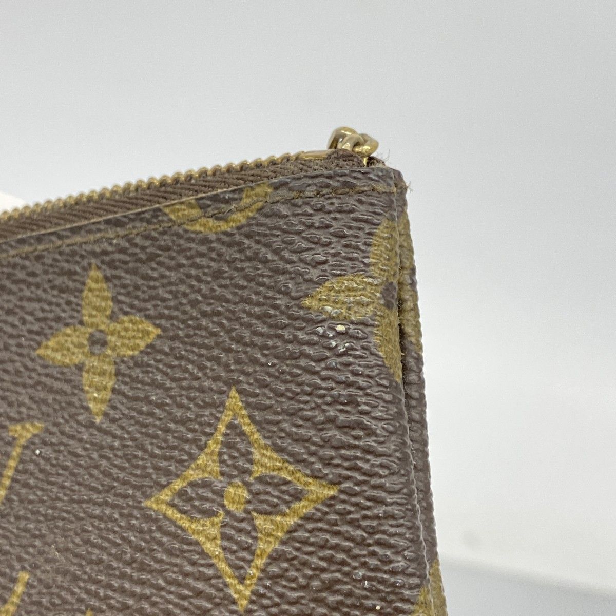Louis Vuitton Coin Case Monogram Pochette Cles Brown — view 7