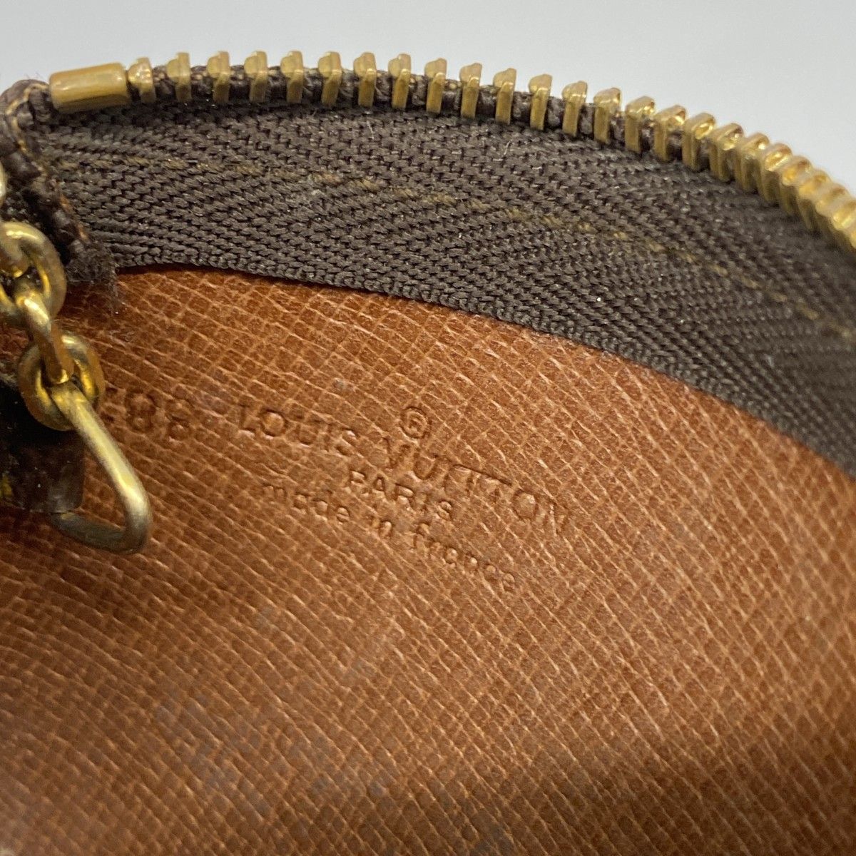 Louis Vuitton Coin Case Monogram Pochette Cles Brown — view 4
