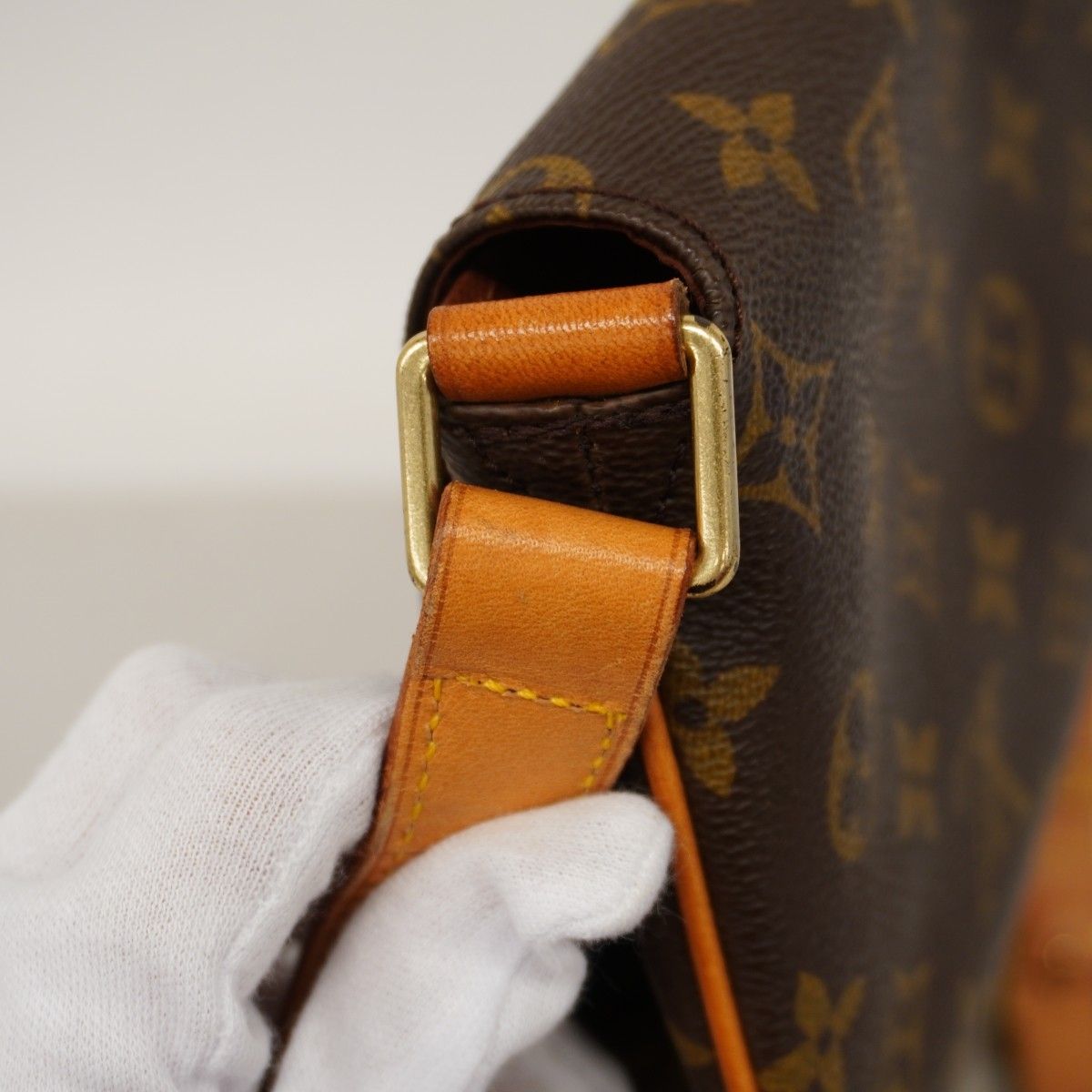 Louis Vuitton Shoulder Bag Monogram Musette Brown — view 8