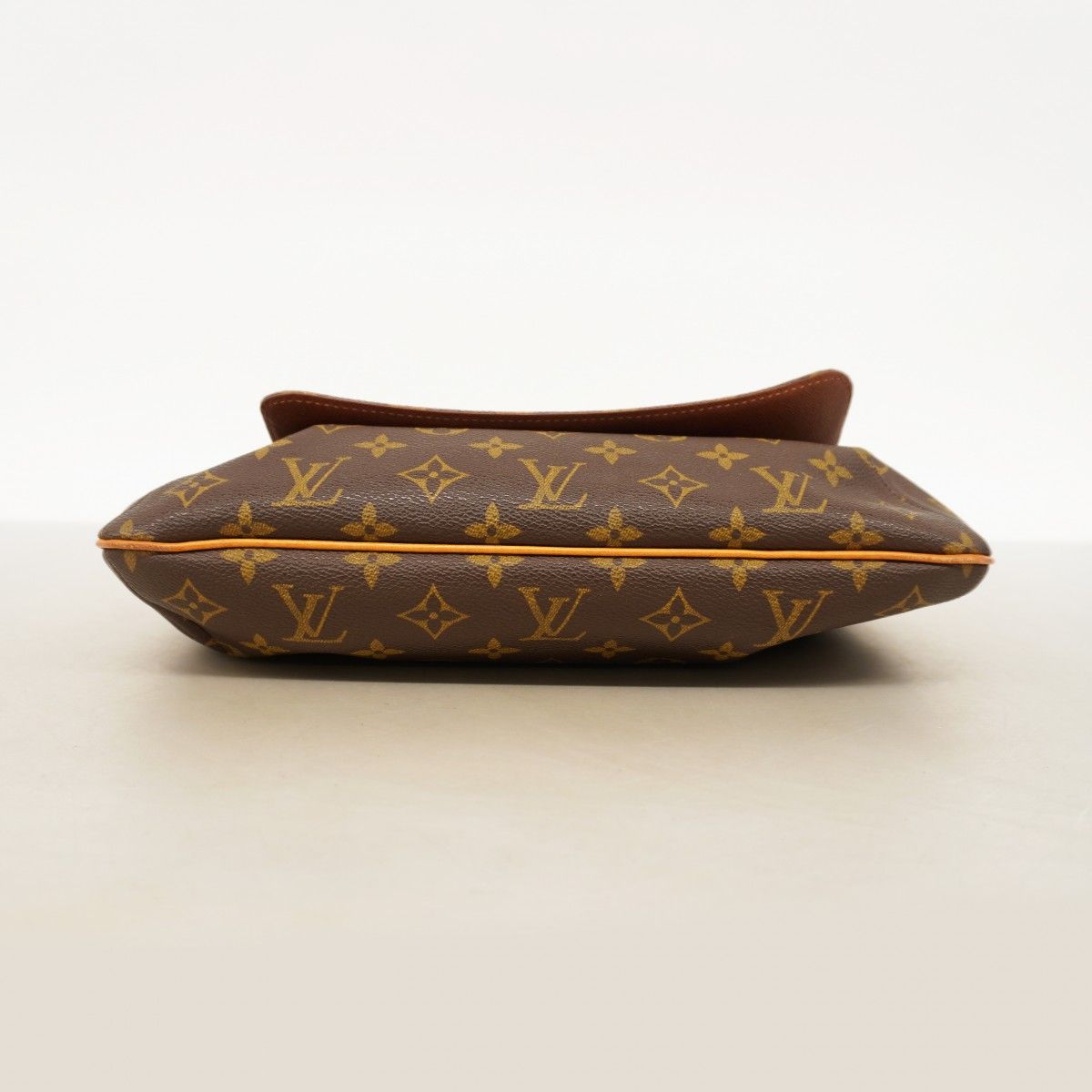 Louis Vuitton Shoulder Bag Monogram Musette Brown — view 3