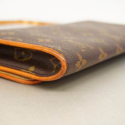 Louis Vuitton Shoulder Bag Monogram Pochette Twin GM Brown — view 6