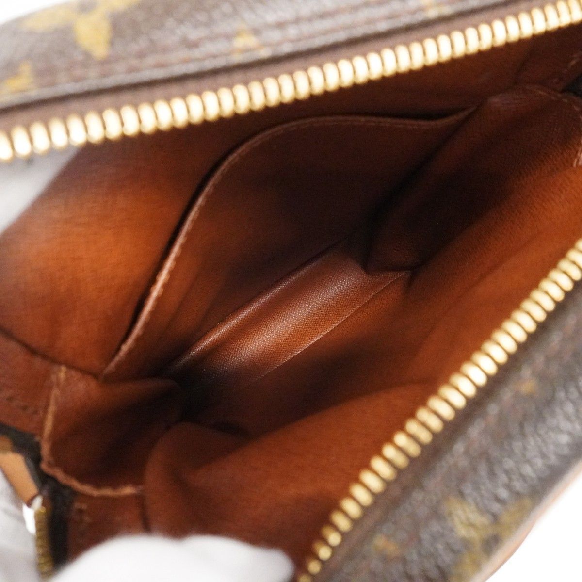 Louis Vuitton Shoulder Bag Monogram Amazon Brown — view 4