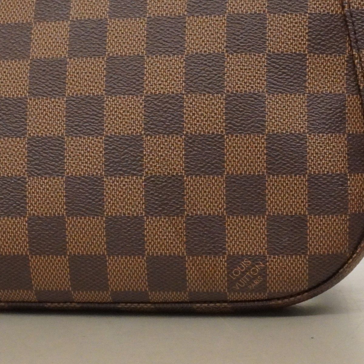 Louis Vuitton Shoulder Bag Damier Southbank Ebene — view 8