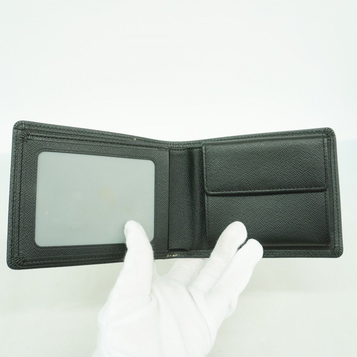 Louis Vuitton Wallet Taiga Portefeuille Florin Ardoise — view 4