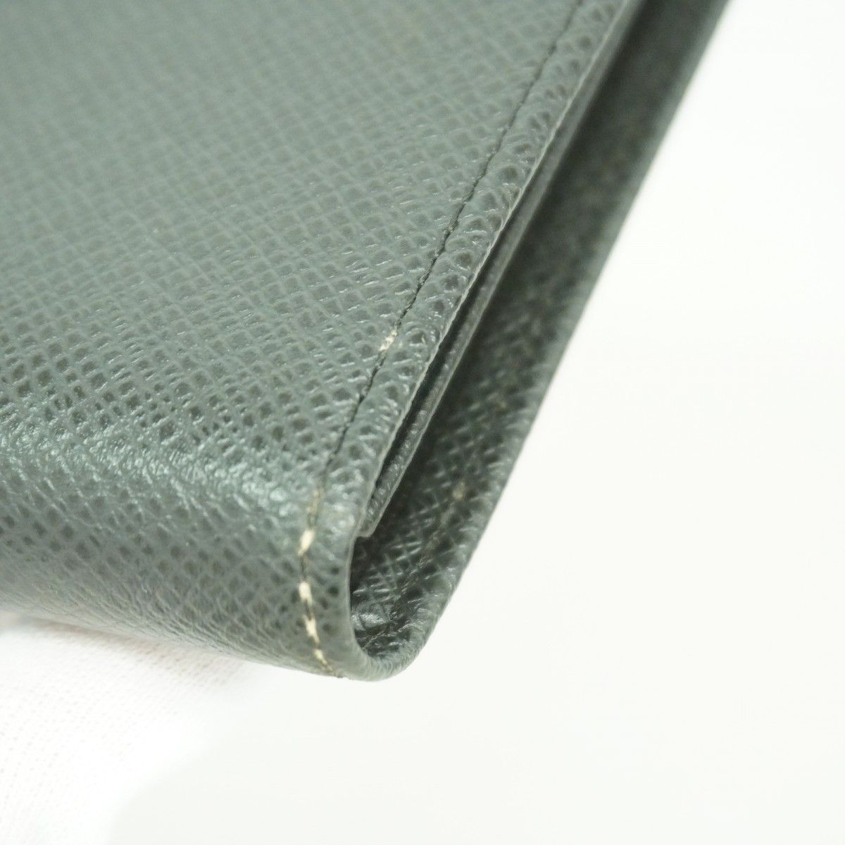Louis Vuitton Wallet Taiga Portefeuille Florin Ardoise — view 6