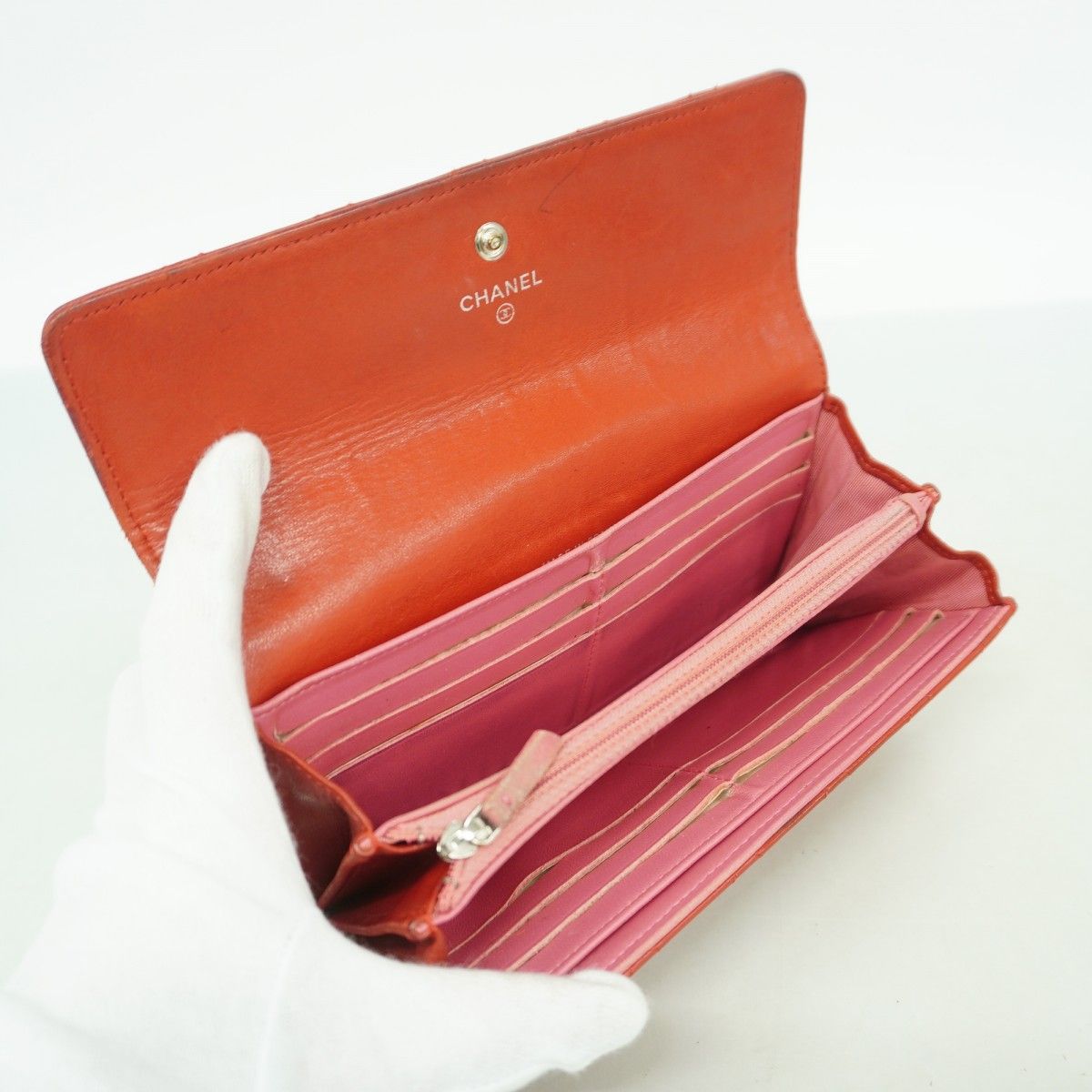 Chanel Wallet Quilted Lambskin Red Silver — view 3