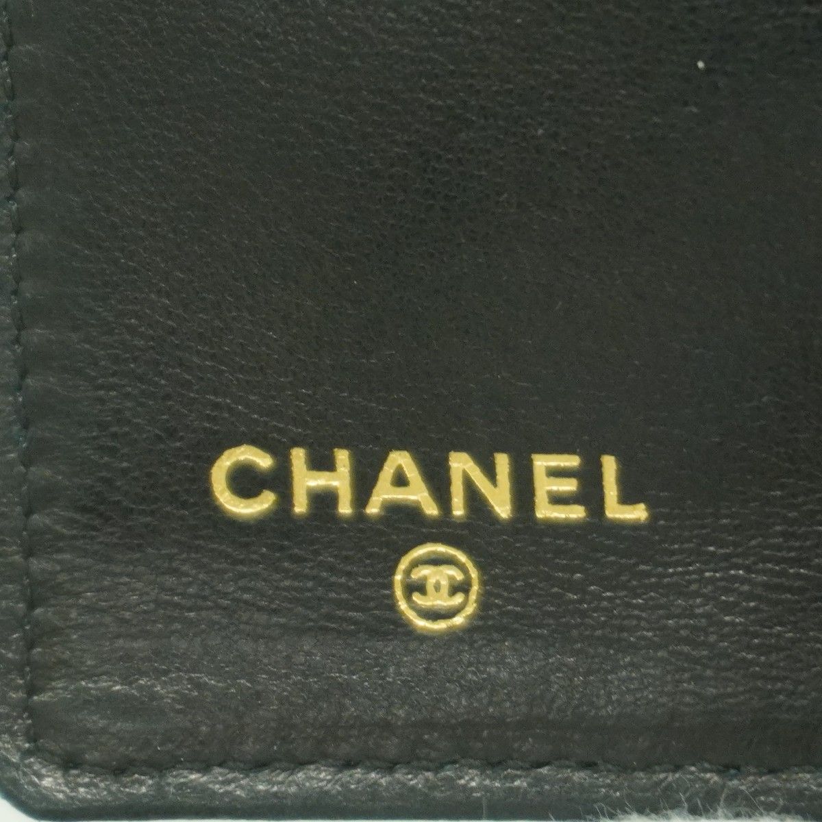 Chanel Coin Case Bicolor Leather Black Gold — view 4