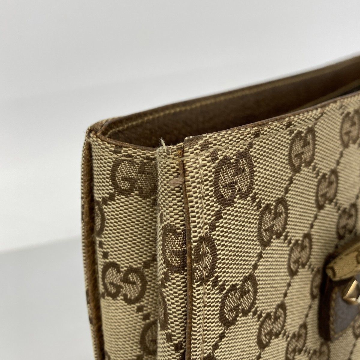 Gucci Handbag GG Canvas Beige Champagne Gold — view 7