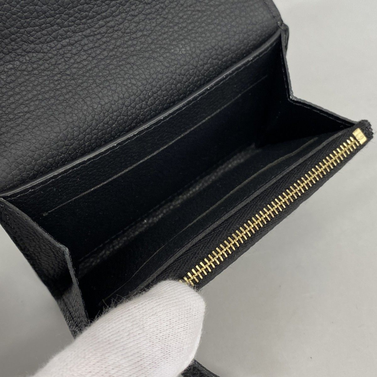 Louis Vuitton Card Case Monogram Empreinte Porte-Monnaie Rosalie Noir — view 3