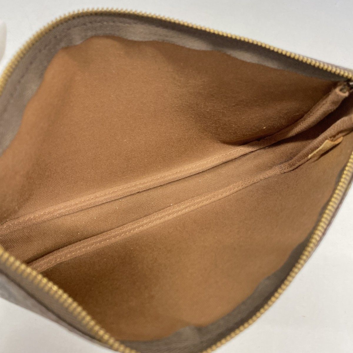 Louis Vuitton Pouch Monogram Pochette Brown — view 4