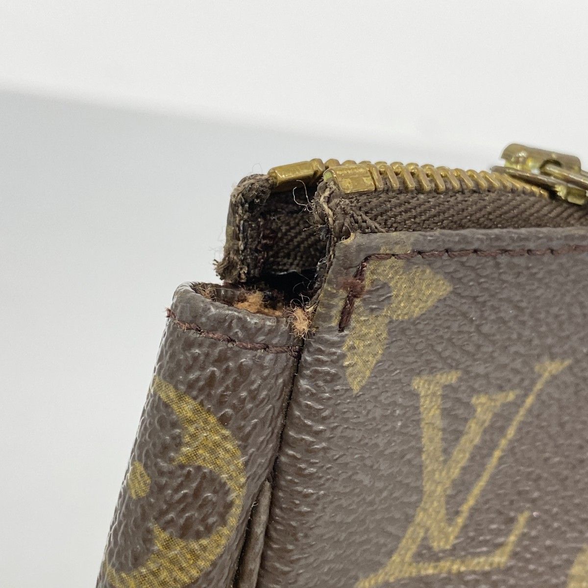 Louis Vuitton Pouch Monogram Pochette Brown — view 6