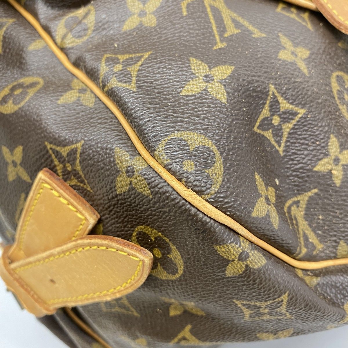 Louis Vuitton Shoulder Bag Monogram Saumur 43 Brown — view 9