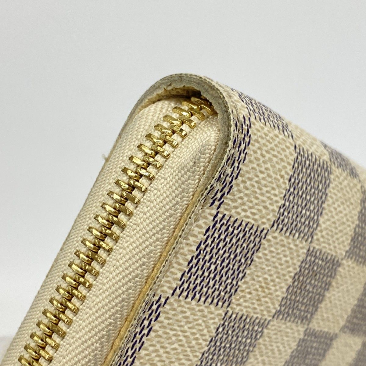 Louis Vuitton Wallet Damier Azur Zippy White — view 6
