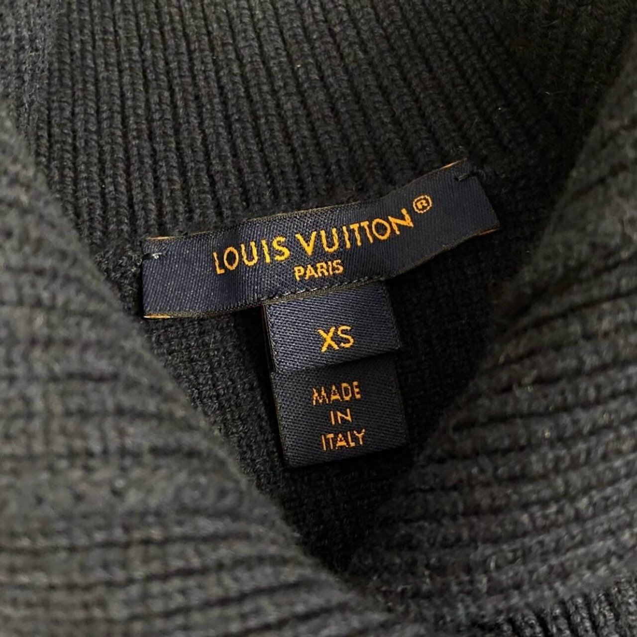 Louis Vuitton Jewel Button Sleeveless Cardigan Night Blue Wool Cashmere — view 7