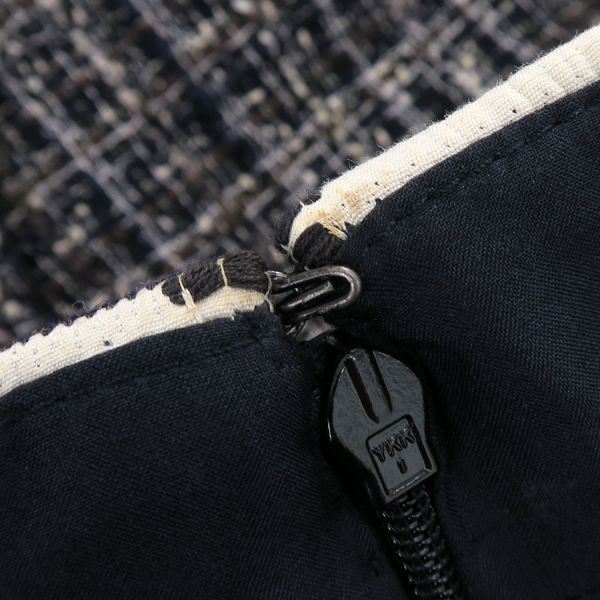 Chanel Tweed Skirt Navy — view 6